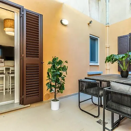 Apartment Capo 15 *